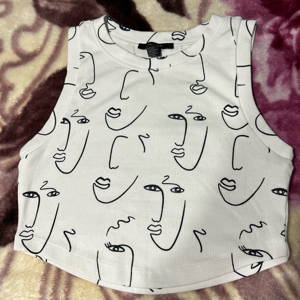 Black and White Crop top